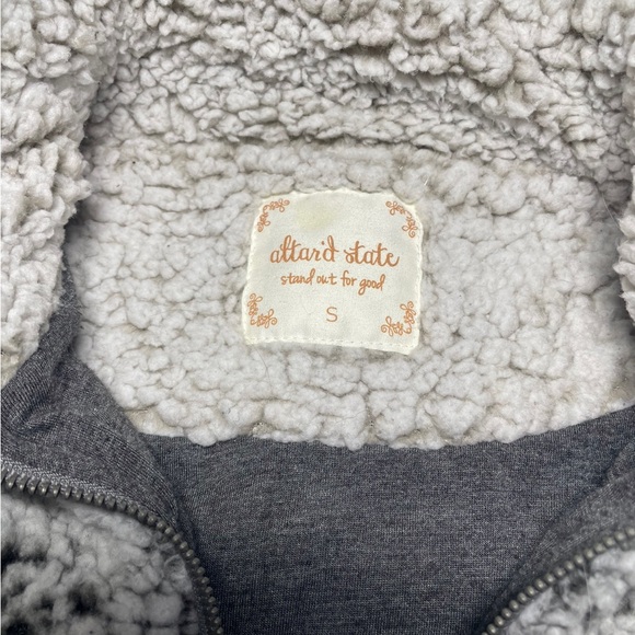 Altar’d State Women's Jacket 1/4 Zip Fuzzy Charcoal Sherpa Pullover Size Small - Picture 4 of 4